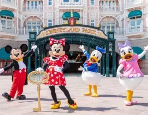 packing-tips-for-disneyland-paris_450x350